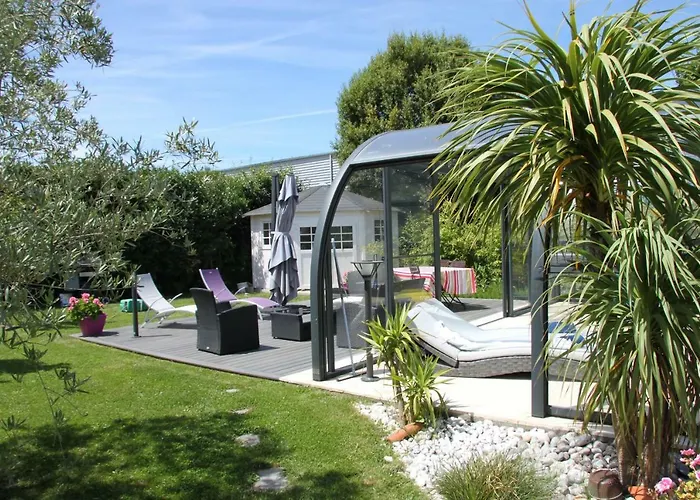 Nocleg ze śniadaniem Le Poirier 2*