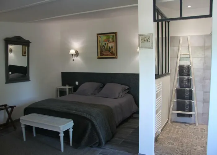 Nocleg ze śniadaniem Le Poirier Saint-Pair-sur-Mer